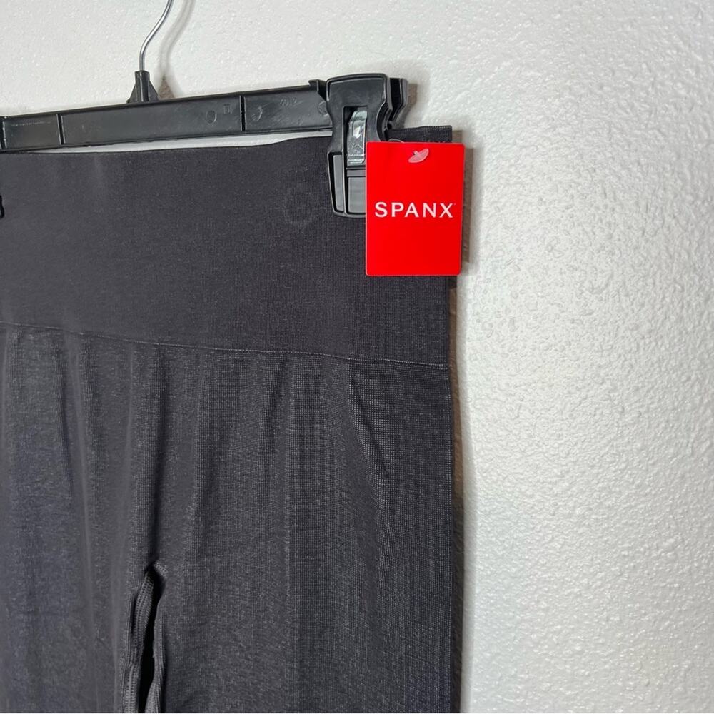 New SPANX Seamless Track Stripe Legging Gray Black Graphite Dust Womens sz L - Picture 5 of 8